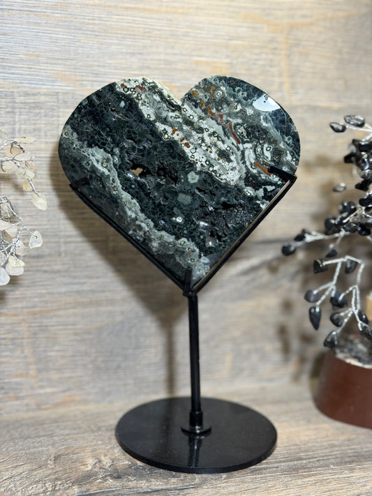 Amazing druzy optical Ocean jasper heart on Stand (OH11)